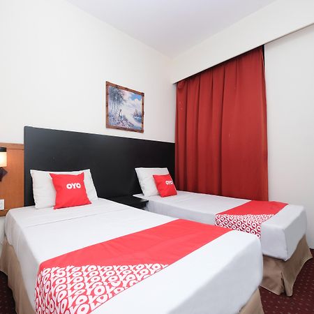 Hotel Sri Sutra - Sungai Buloh Petaling Jaya Exterior photo